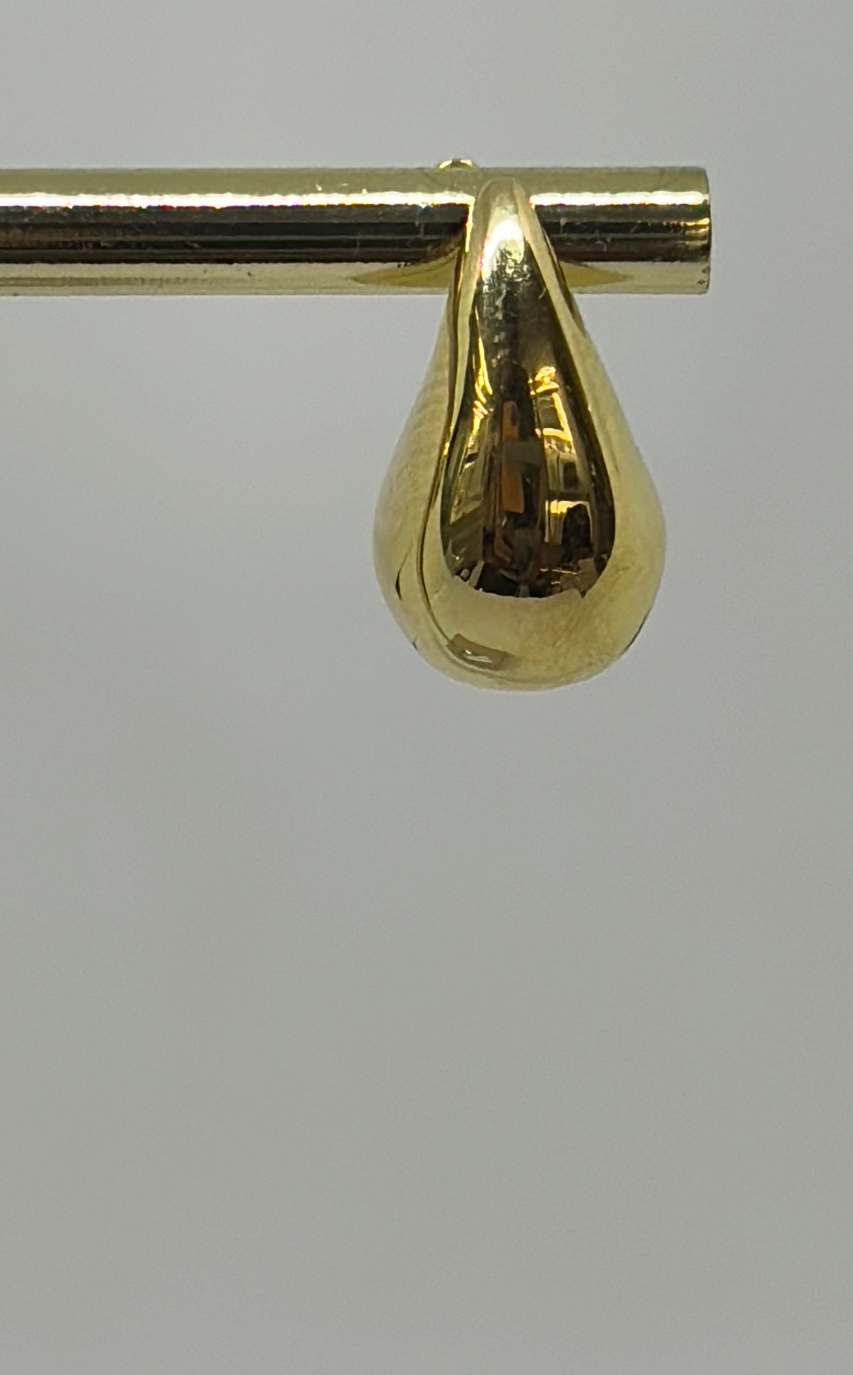 Orecchini in oro 750/1000 - 18 carati a goccia a lobo colore giallo - altezza 1,6 centimetri - OO001