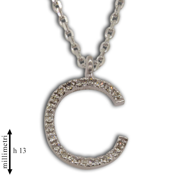 Collana in oro con pendente oro e diamanti lettera grande