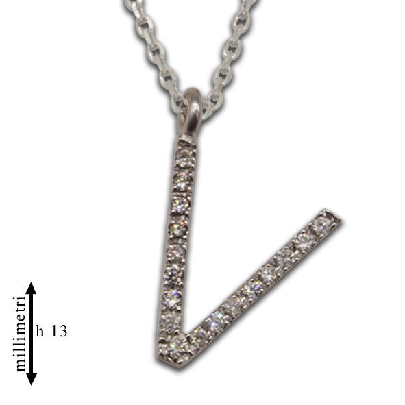 Collana in oro con pendente oro e diamanti lettera grande