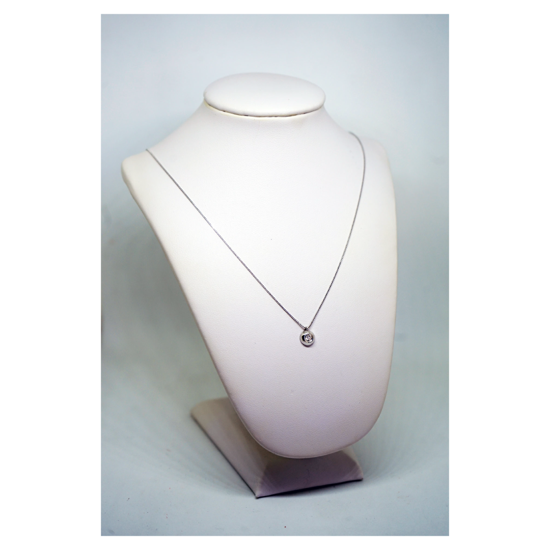 Collana punto luce cipollina in oro bianco