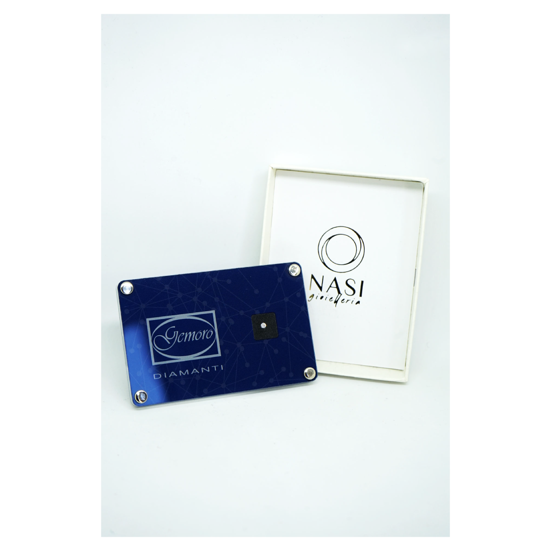 Diamante naturale blisterato