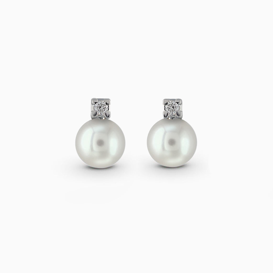 Scopri come si realizzano gli orecchini di perle? - Pearls Scopri come si realizzano gli orecchini di perle? - Pearls